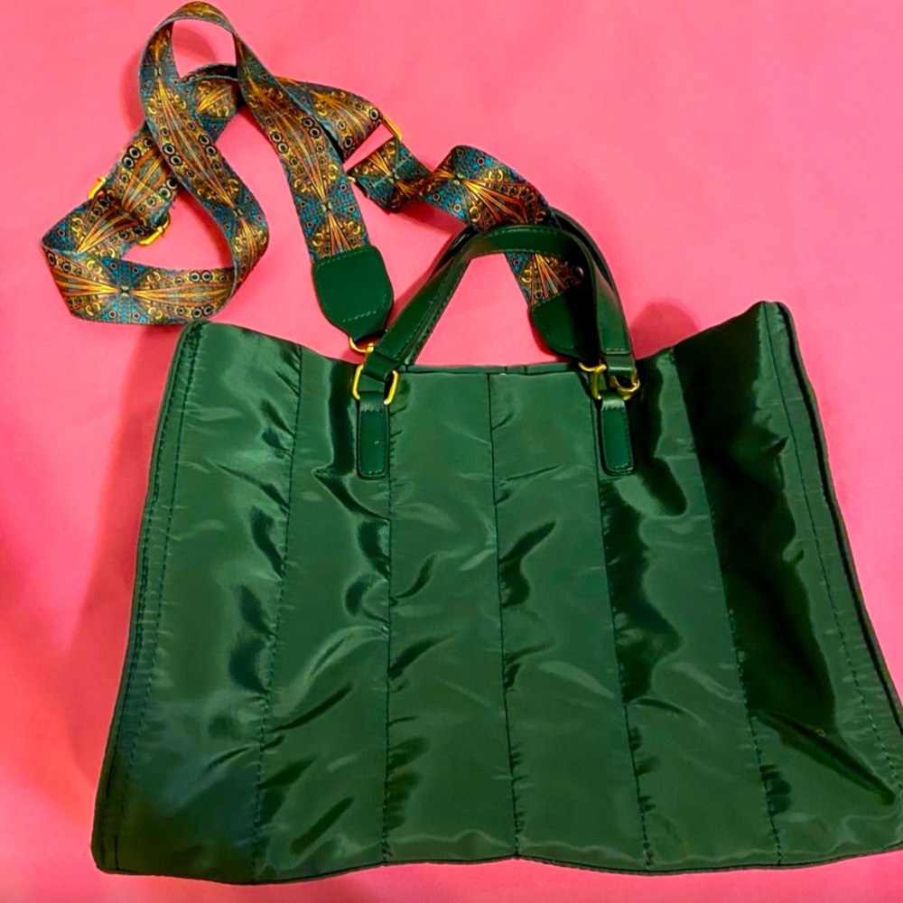 Green Satchel Tote Bag with Patterned Strap